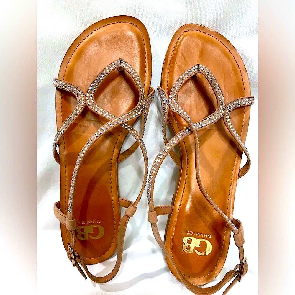 Nude sandals with crystal embellishment, Sz 10 med